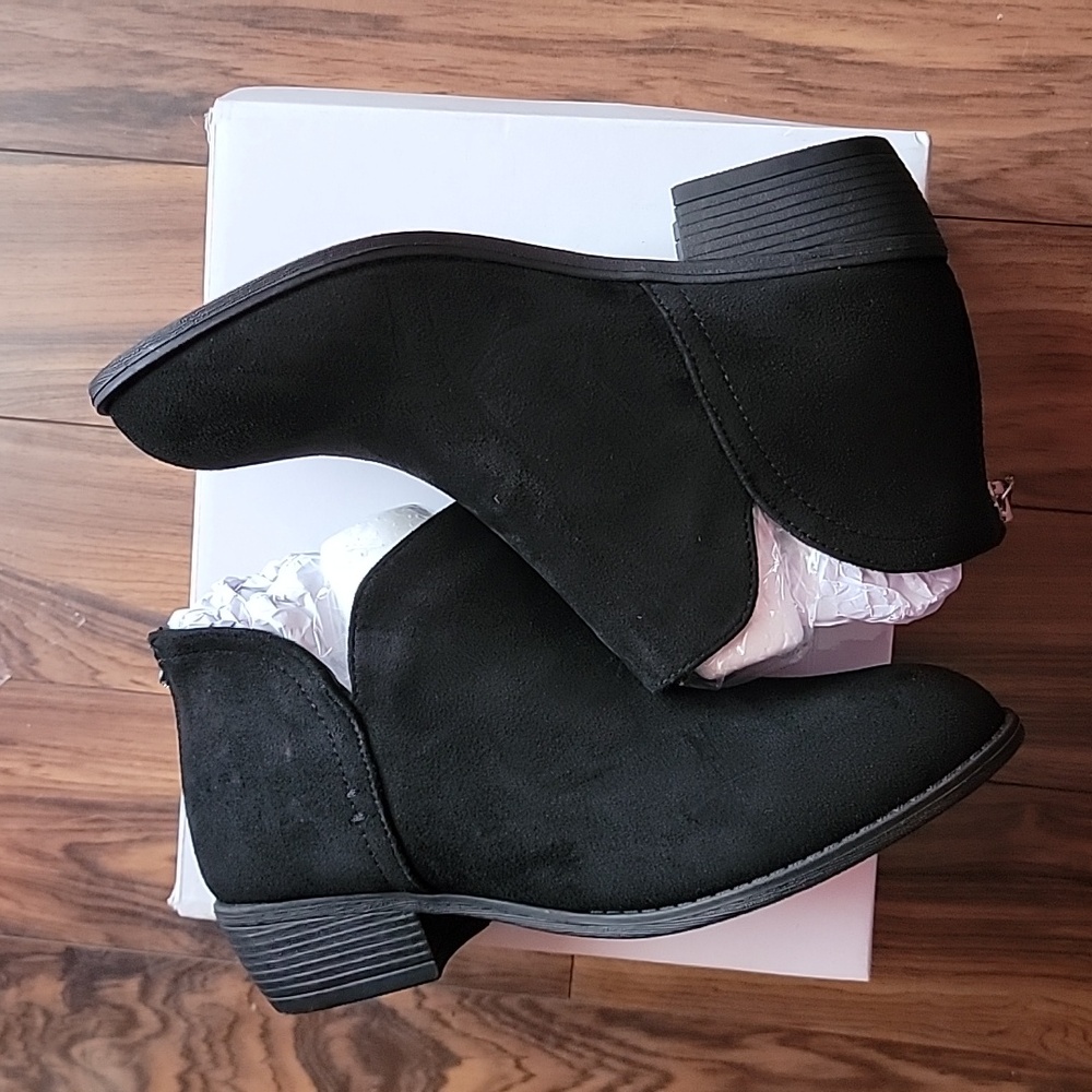 Ninetingel Black Suede Booties